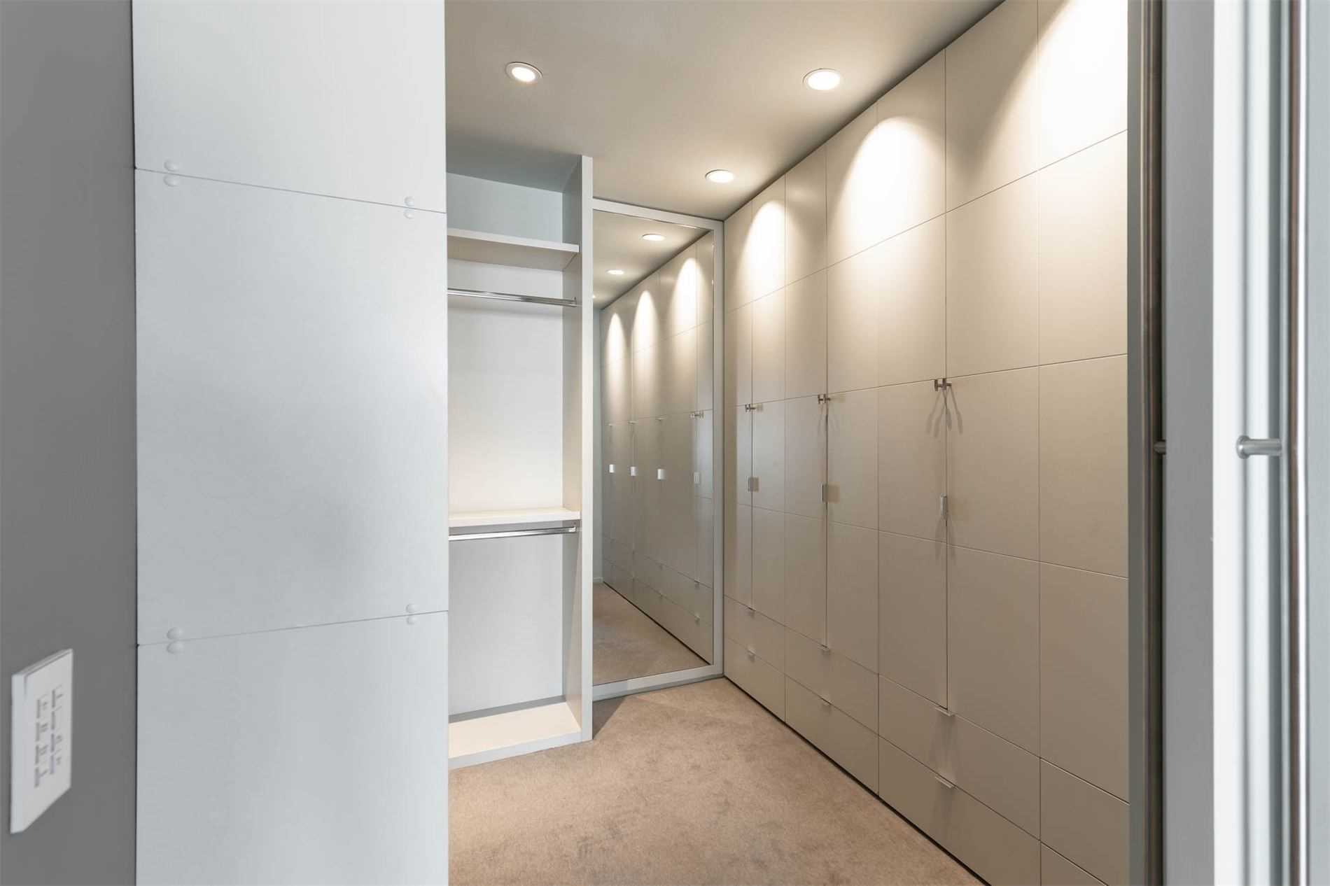 36 Blue Jays Way, Toronto, Ontario, Canada