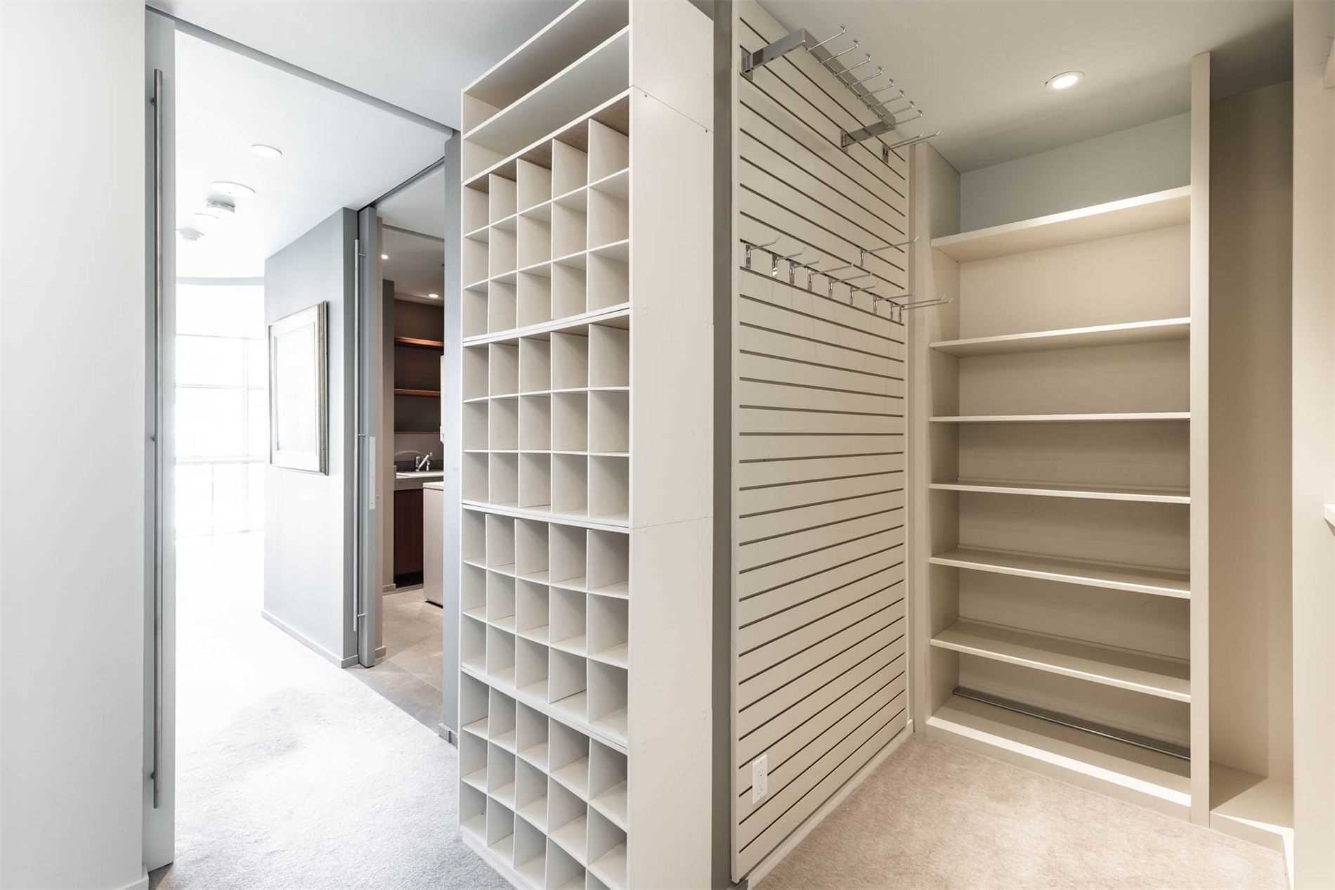 36 Blue Jays Way, Toronto, Ontario, Canada
