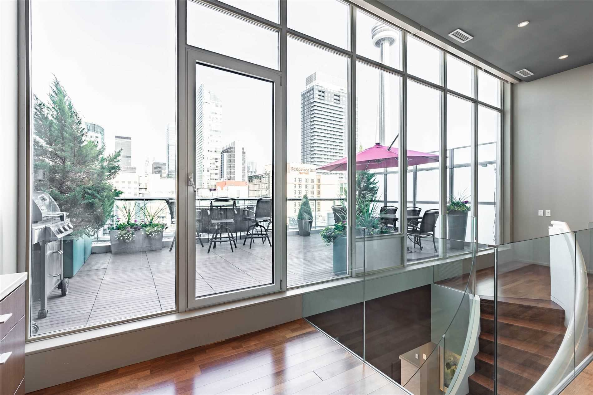 36 Blue Jays Way, Toronto, Ontario, Canada