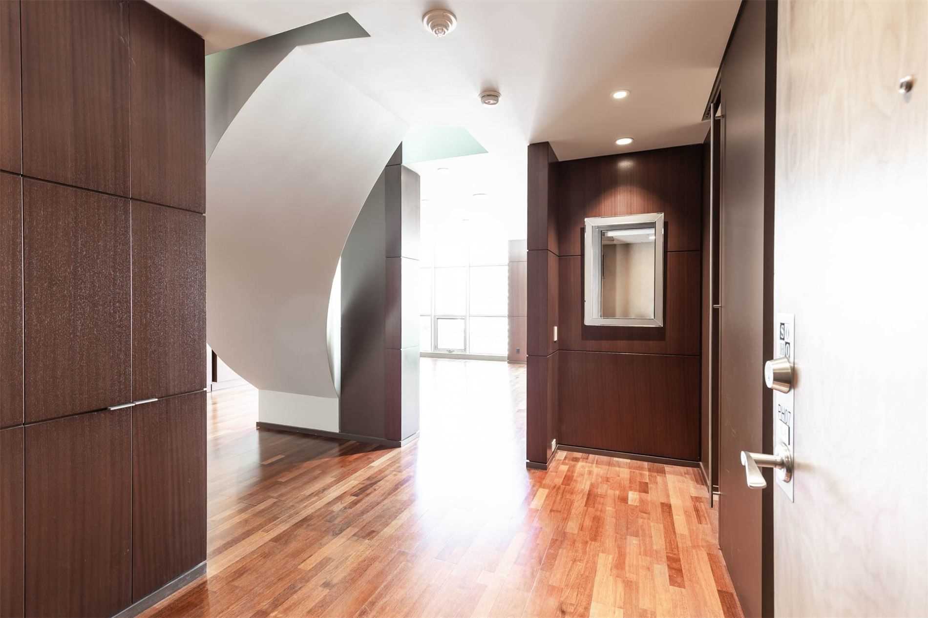 36 Blue Jays Way, Toronto, Ontario, Canada