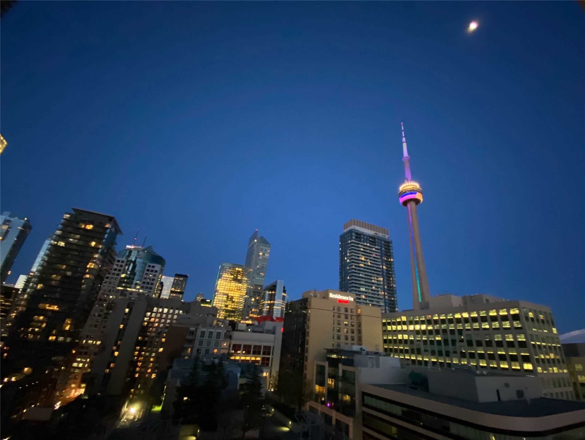 36 Blue Jays Way, Toronto, Ontario, Canada