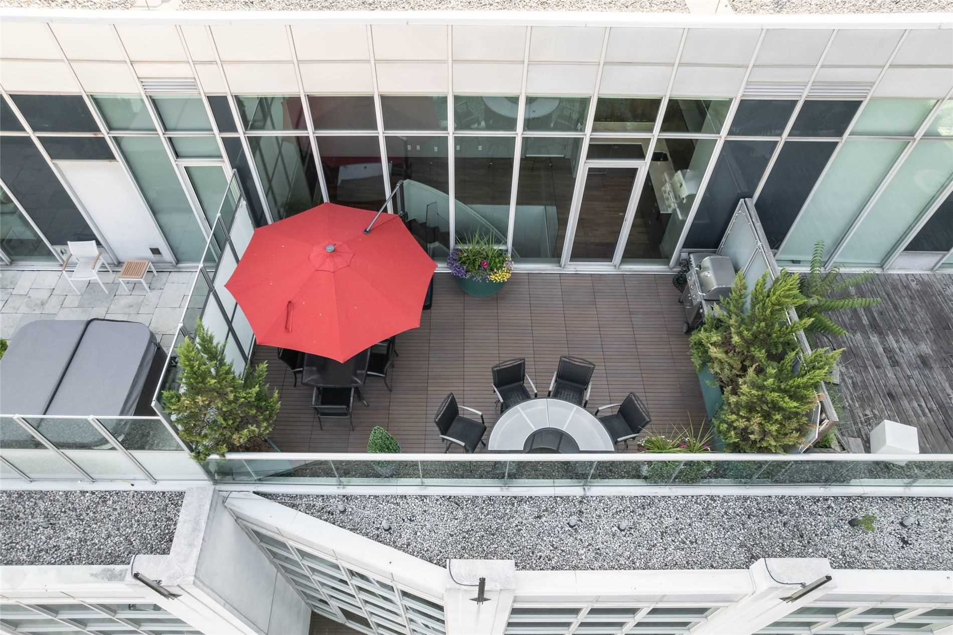 36 Blue Jays Way, Toronto, Ontario, Canada