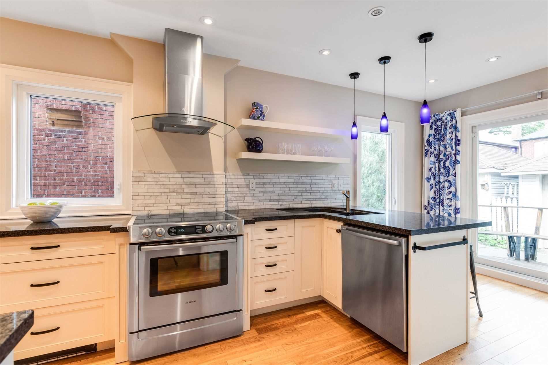 37 Humber Tr, Toronto, Ontario, Canada