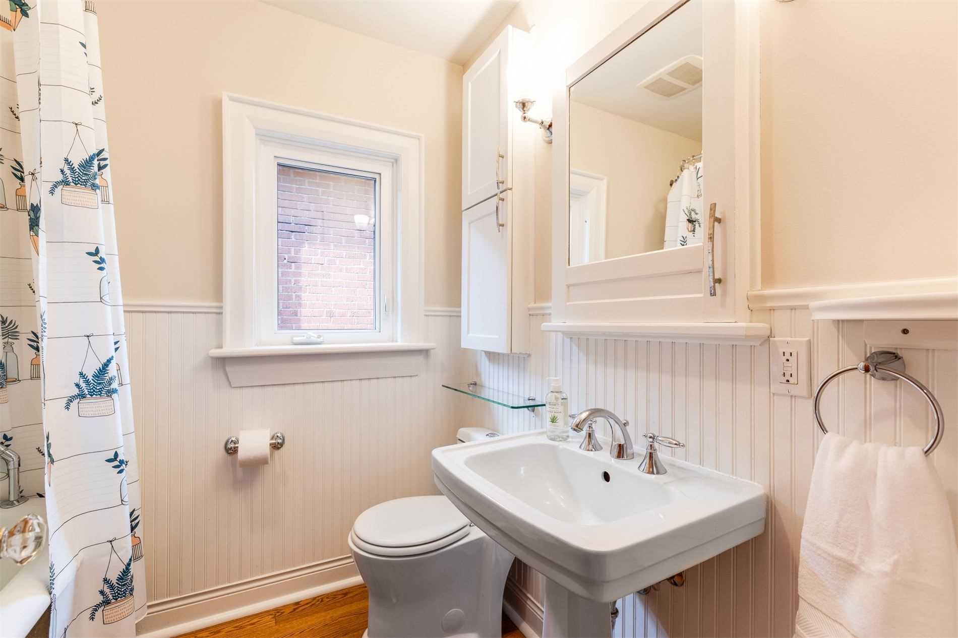 37 Humber Tr, Toronto, Ontario, Canada