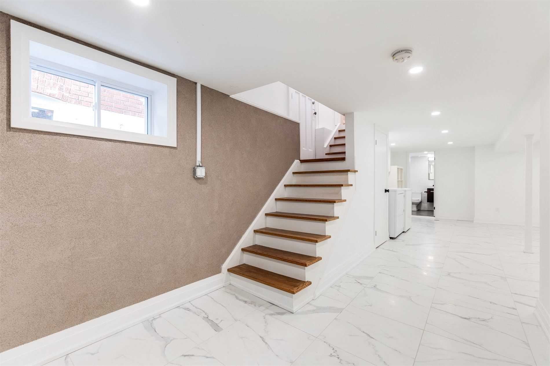 37 Humber Tr, Toronto, Ontario, Canada