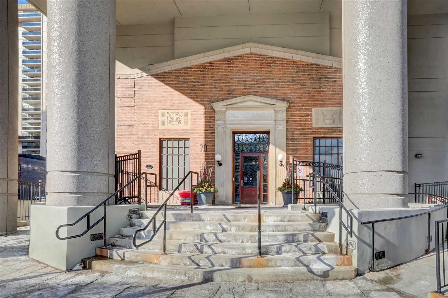 70 High Park Ave, Toronto, Ontario, Canada