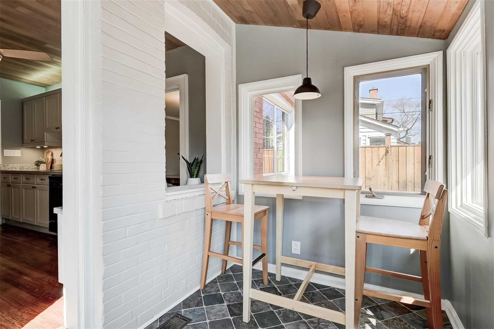 39 Hillside Ave, Toronto, Ontario, Canada