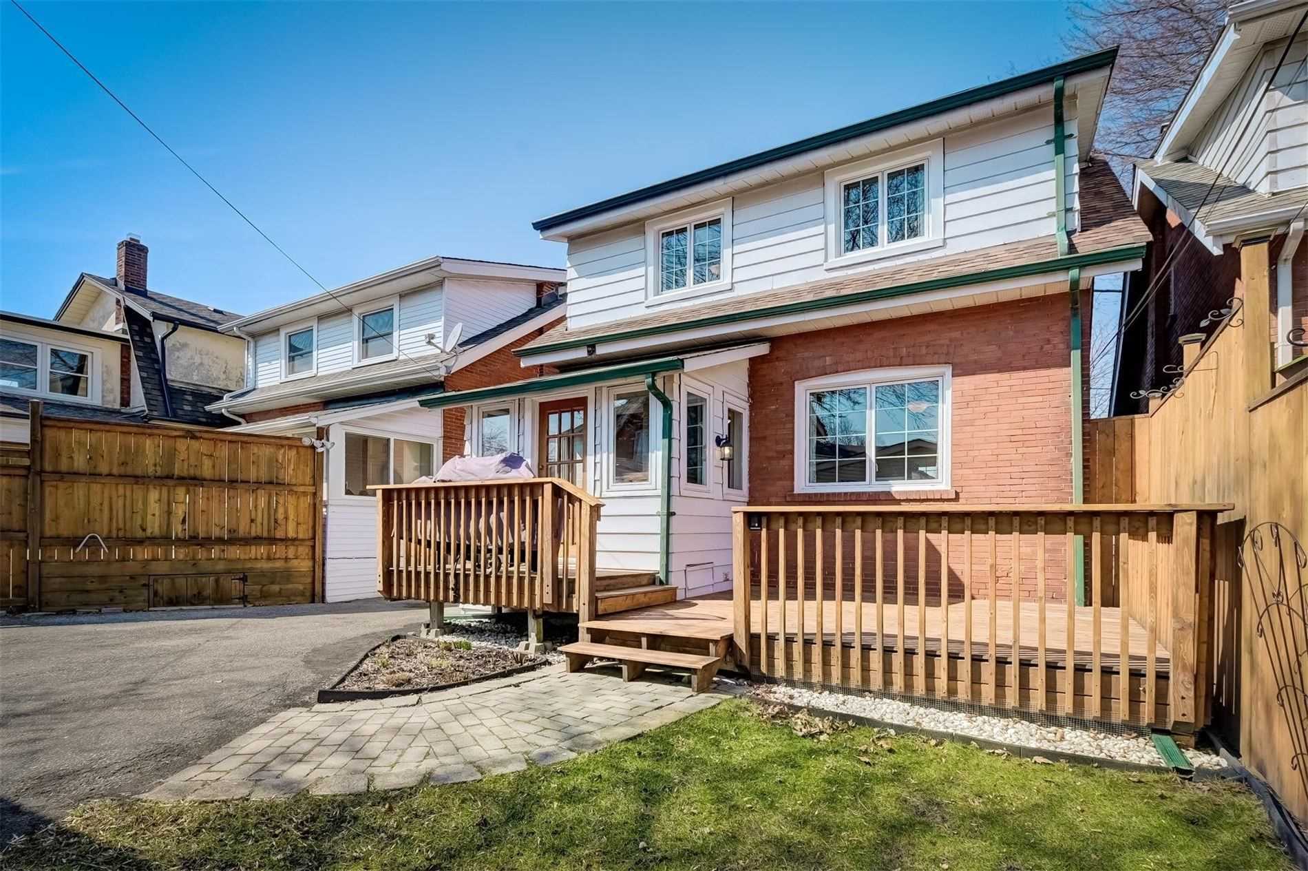 39 Hillside Ave, Toronto, Ontario, Canada