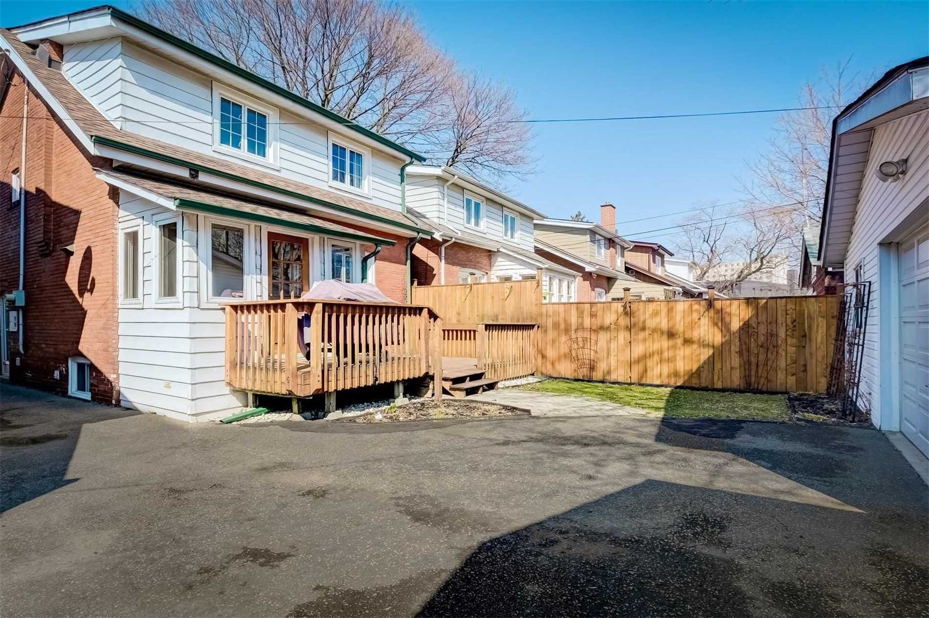 39 Hillside Ave, Toronto, Ontario, Canada
