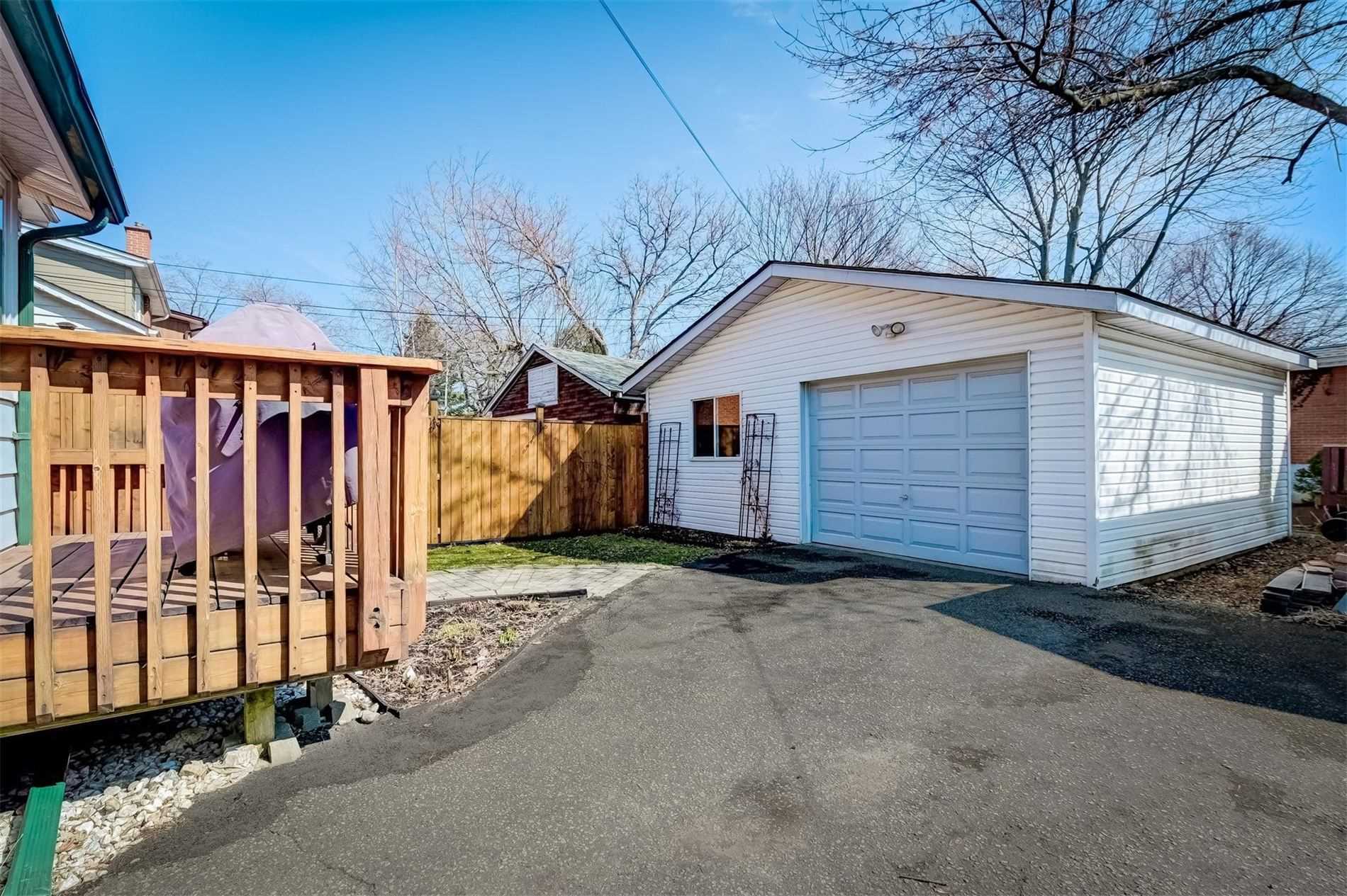 39 Hillside Ave, Toronto, Ontario, Canada