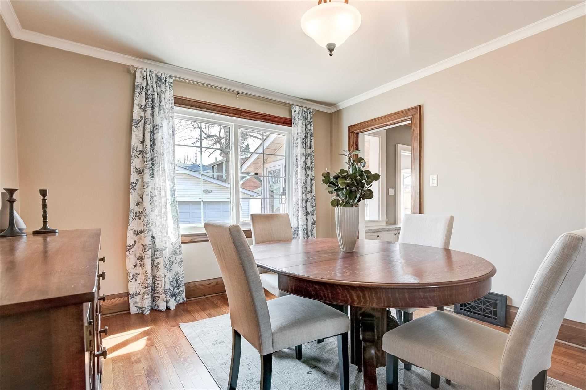 39 Hillside Ave, Toronto, Ontario, Canada