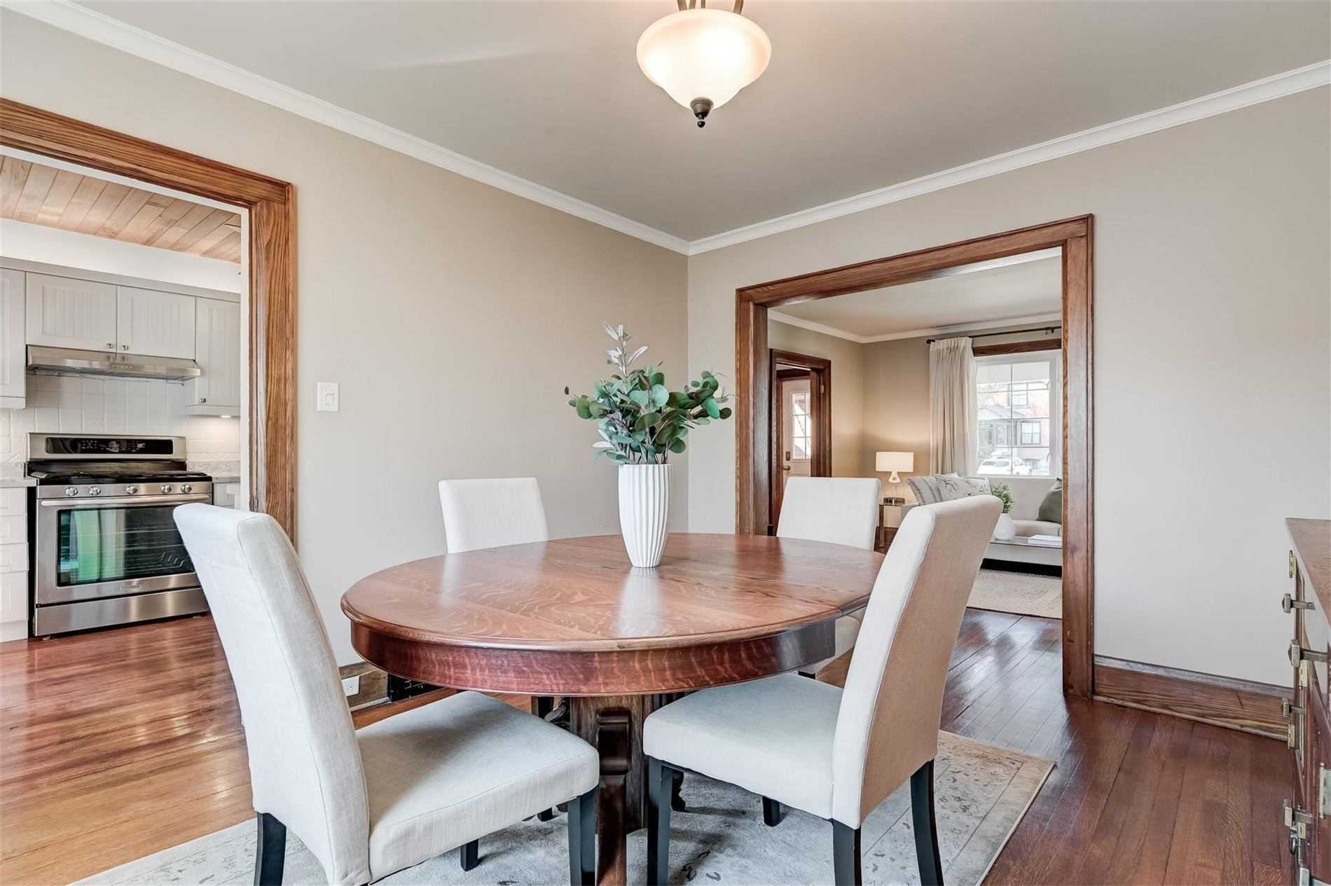39 Hillside Ave, Toronto, Ontario, Canada