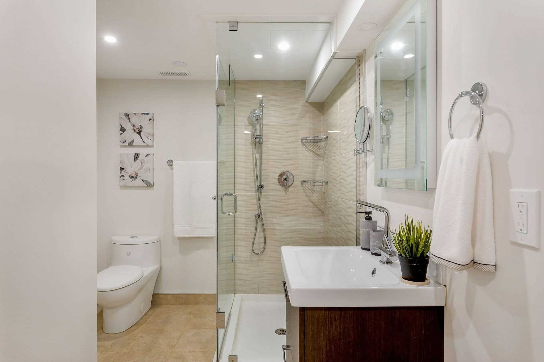 5 Kingslea Gdns, Toronto, Ontario, Canada