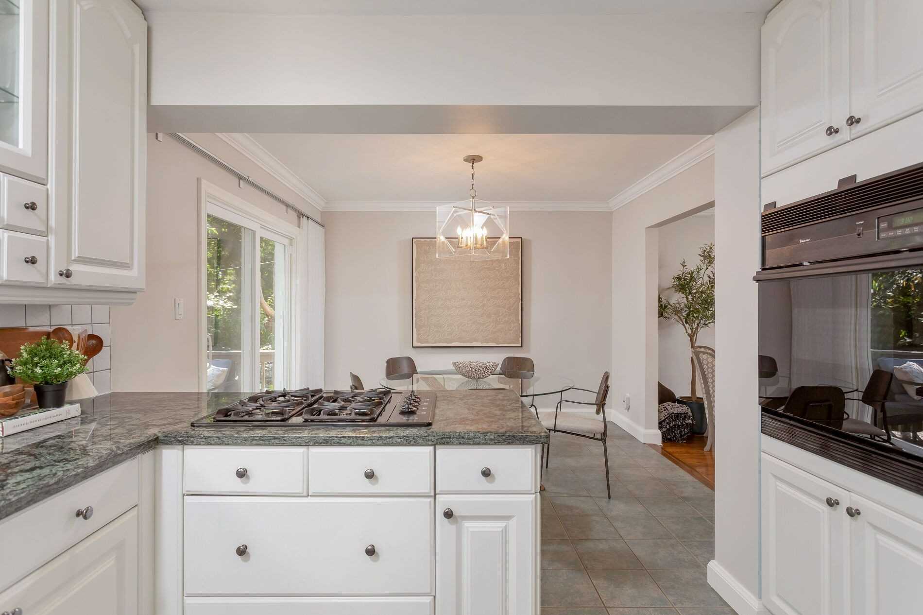 5 Kingslea Gdns, Toronto, Ontario, Canada