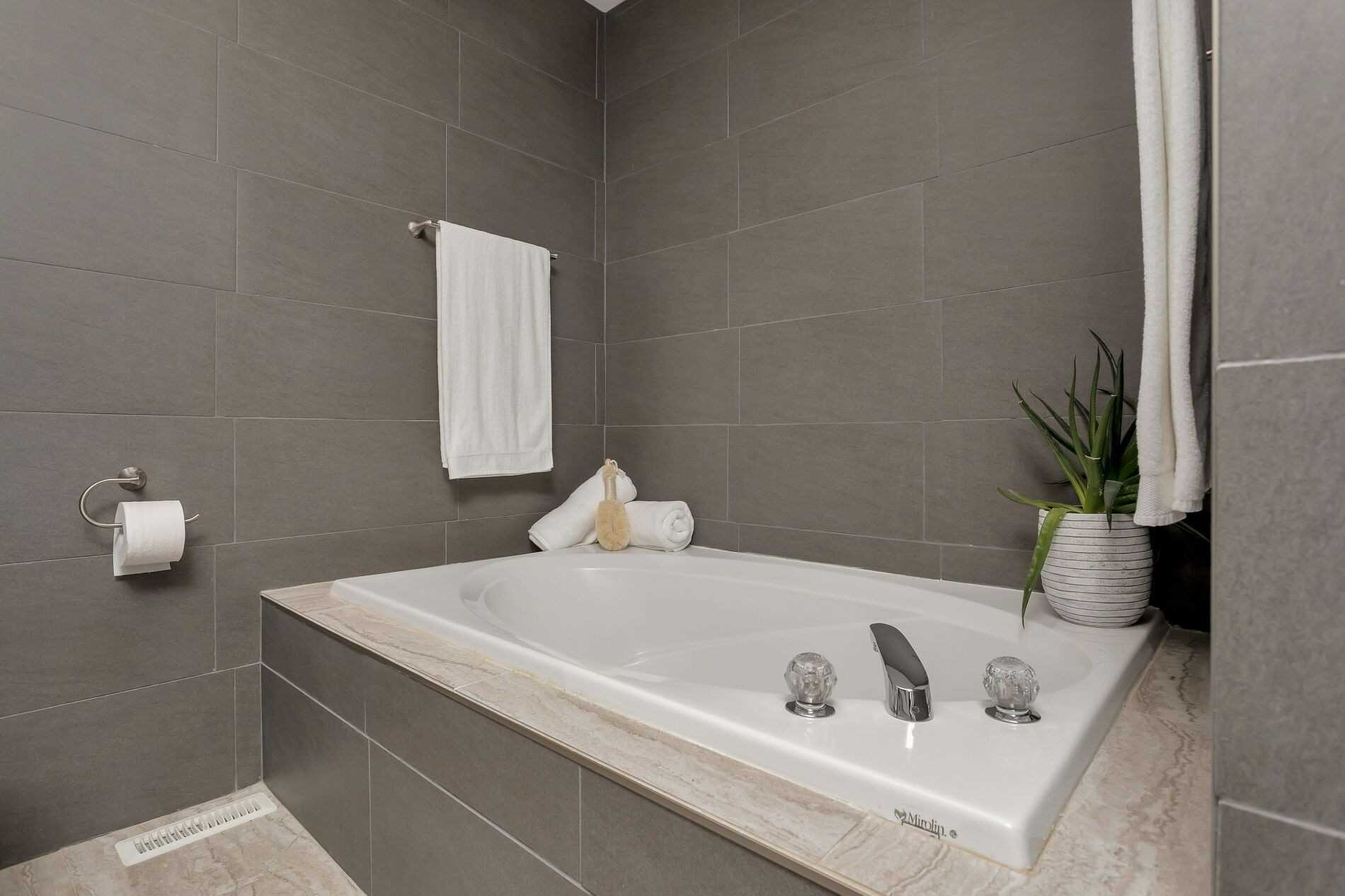 6572 Saratoga Way, Mississauga, Ontario, Canada