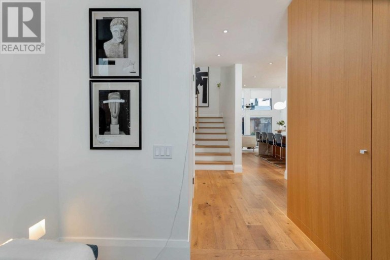 14 Rolyat St, Toronto, Ontario, Canada