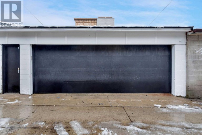 14 Rolyat St, Toronto, Ontario, Canada