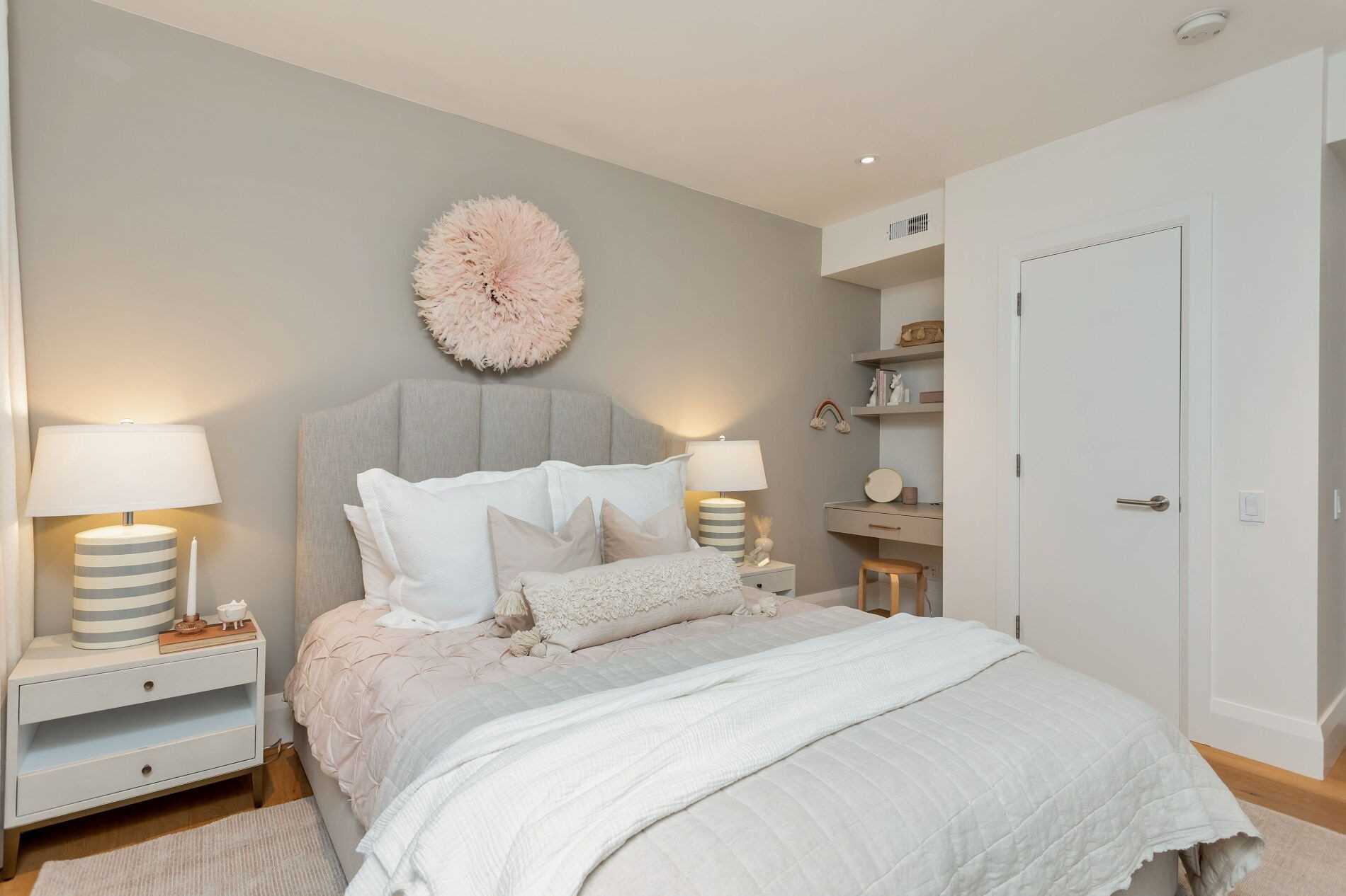 14 Rolyat St, Toronto, Ontario, Canada