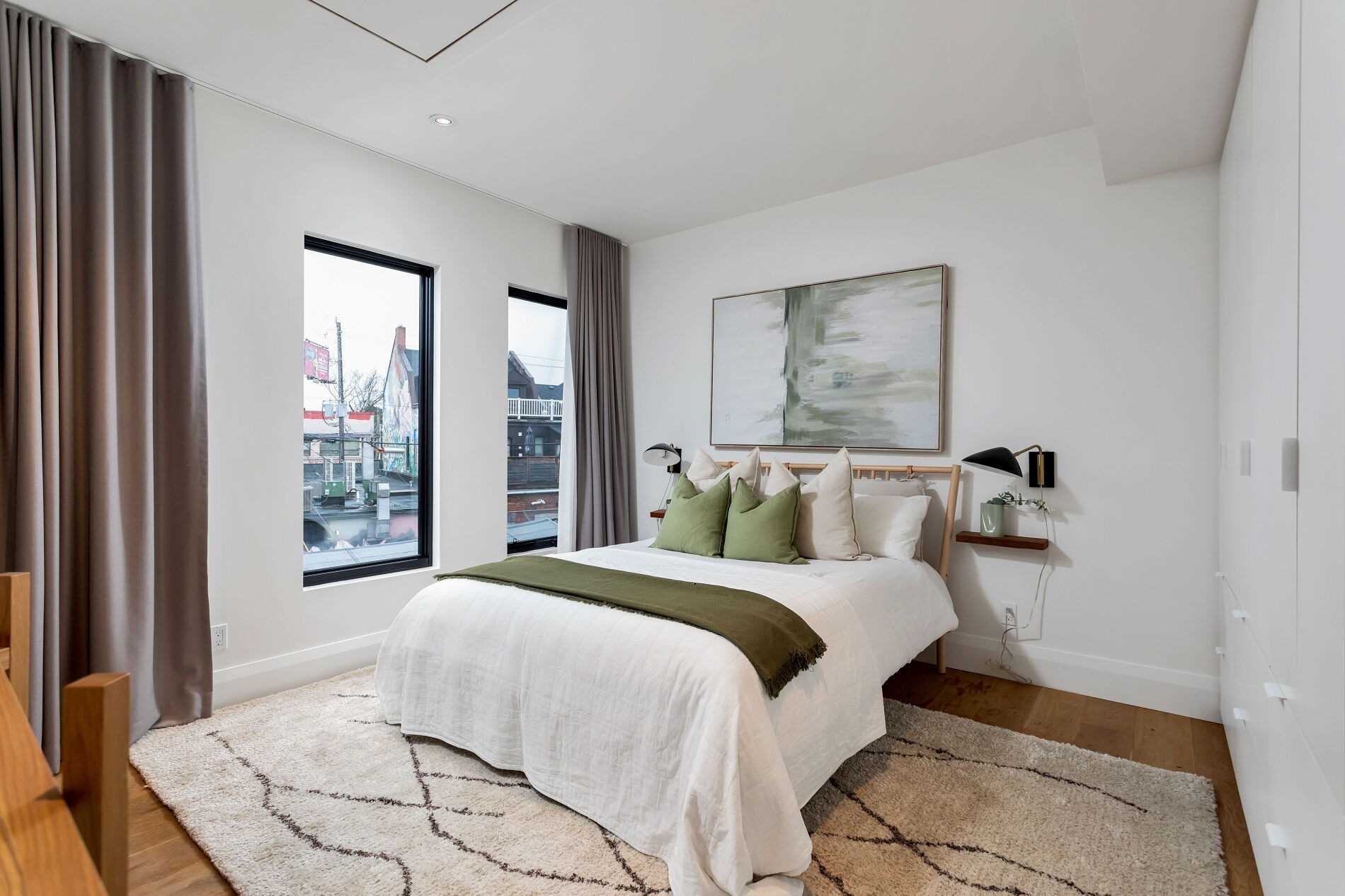 14 Rolyat St, Toronto, Ontario, Canada