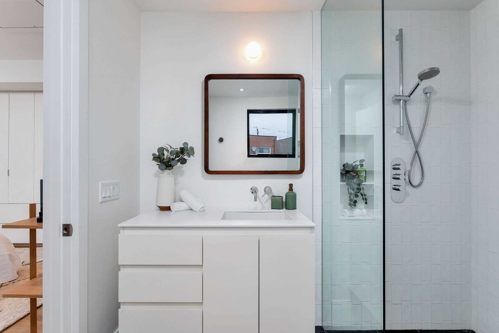 14 Rolyat St, Toronto, Ontario, Canada
