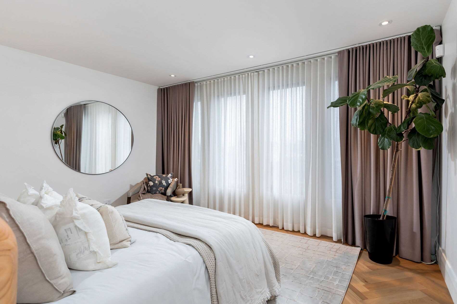 14 Rolyat St, Toronto, Ontario, Canada