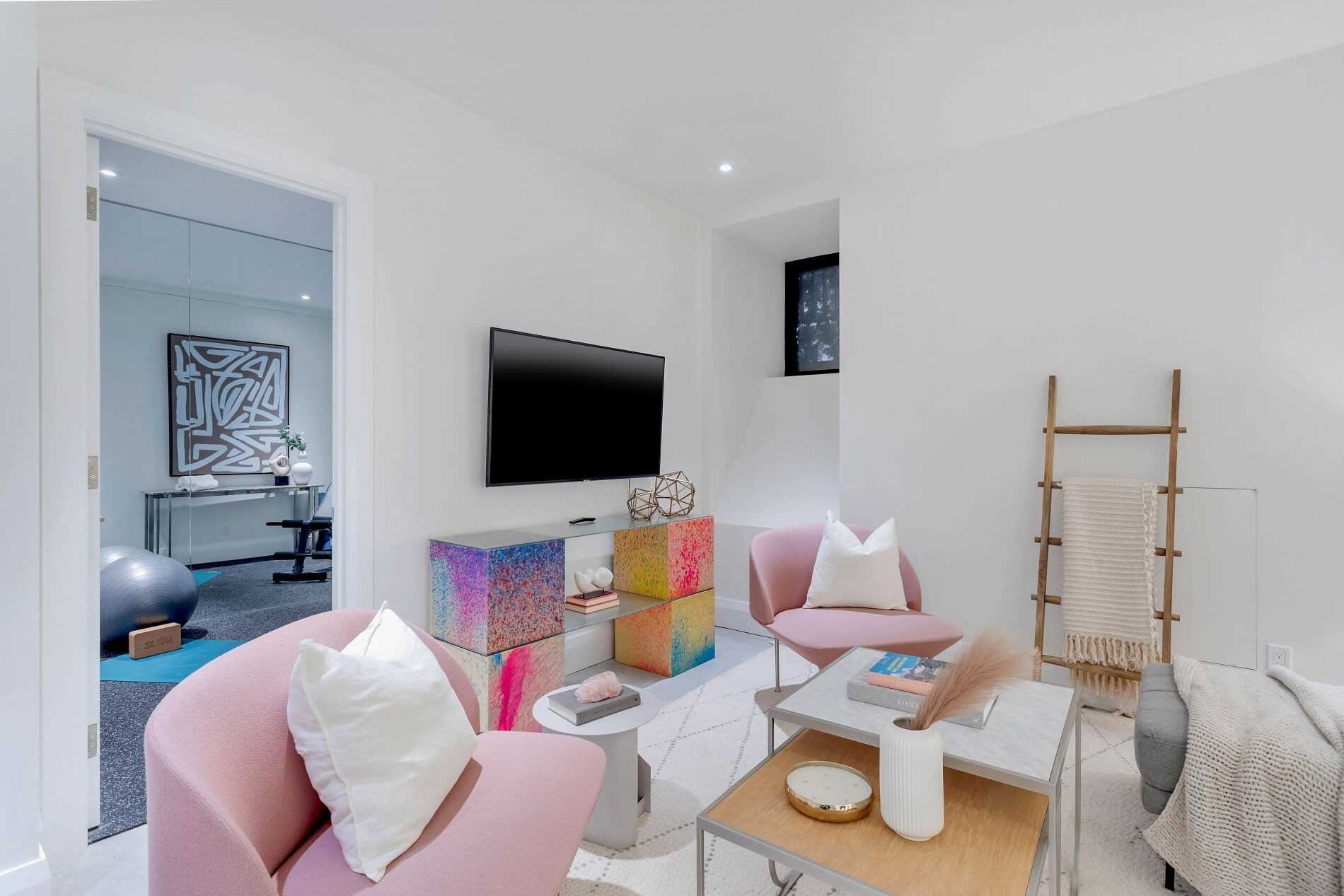 14 Rolyat St, Toronto, Ontario, Canada