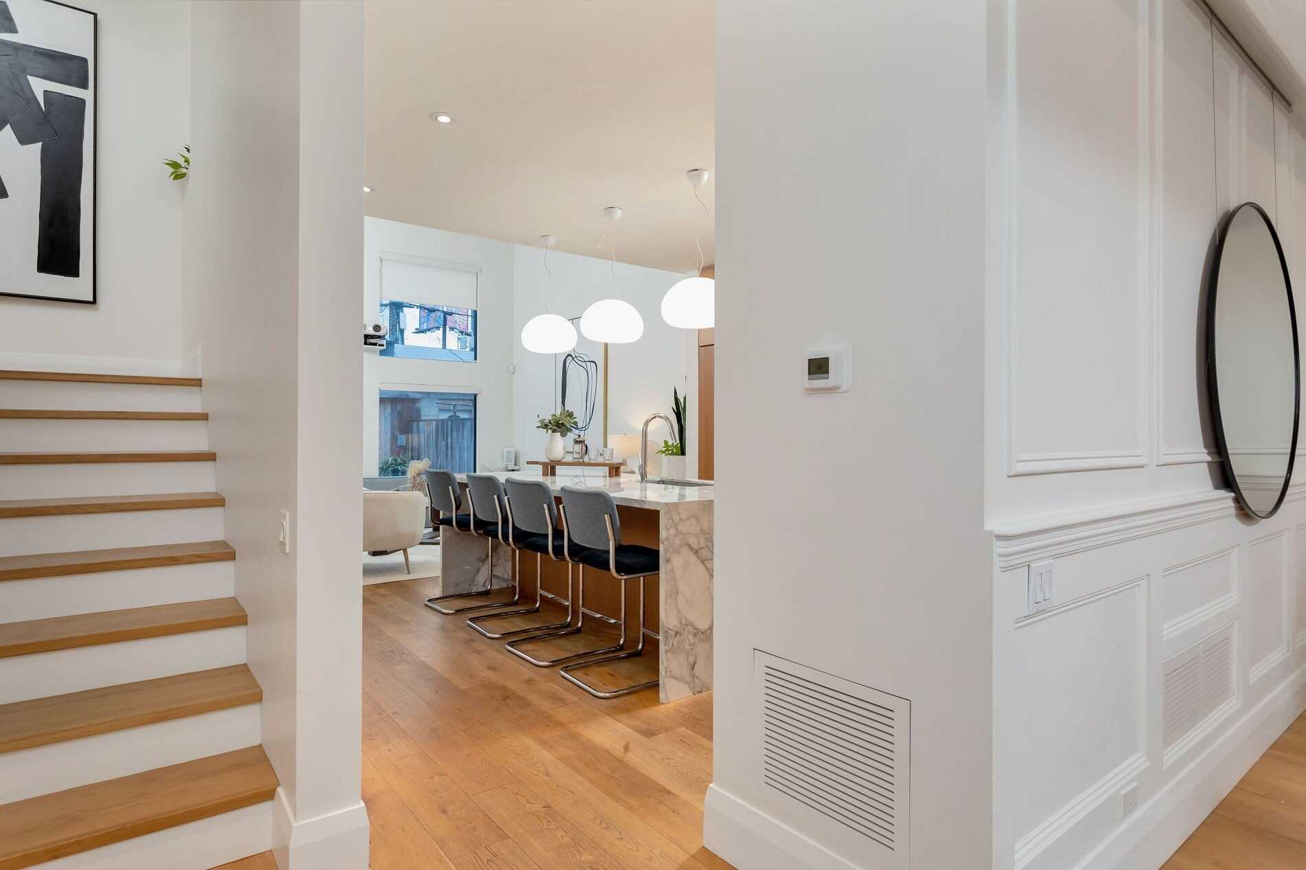 14 Rolyat St, Toronto, Ontario, Canada