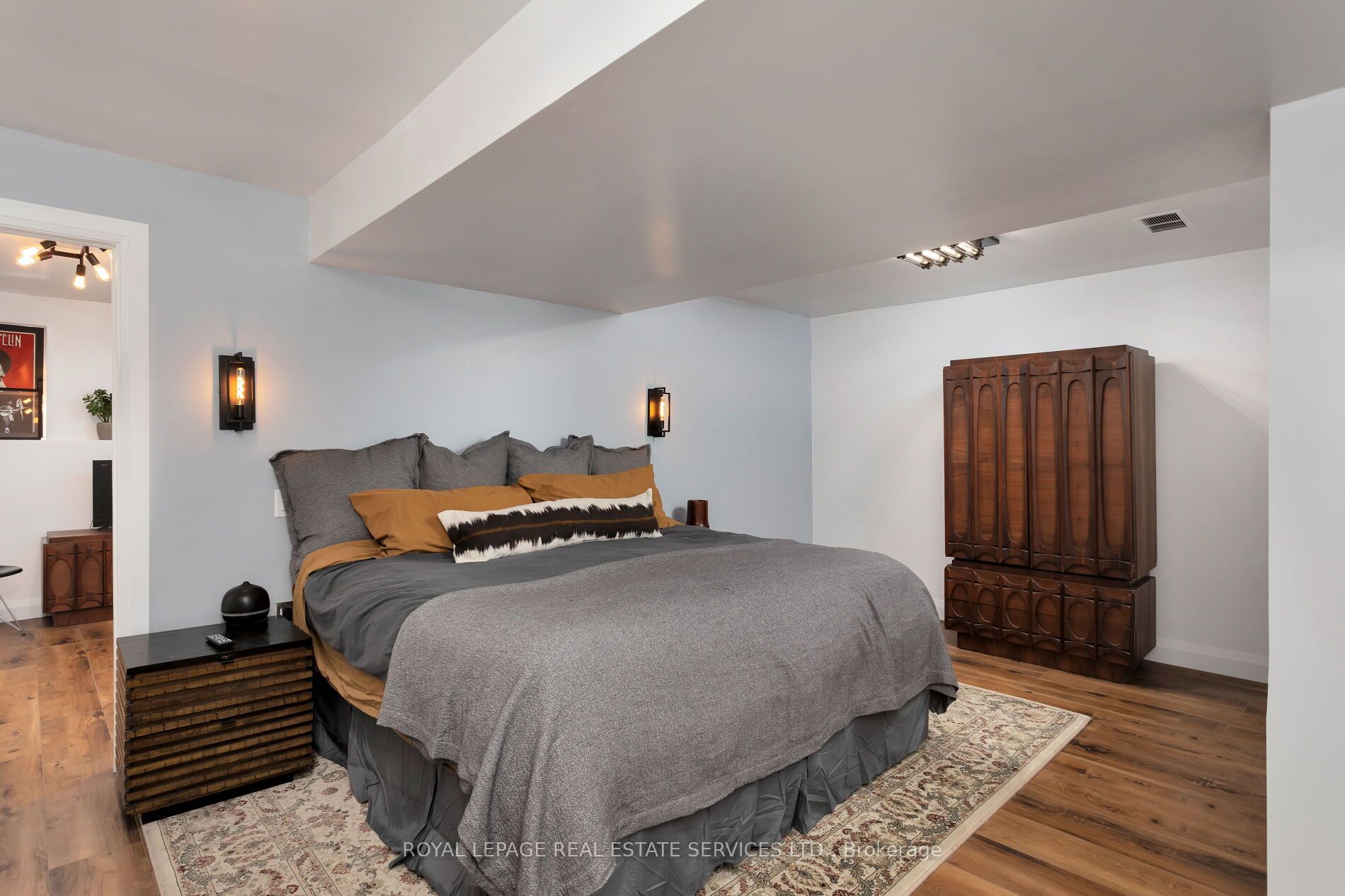 180 Walnut St S, Hamilton, Ontario, Canada