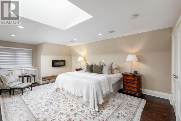 9 Kingsgarden Rd, Toronto, Ontario, Canada photo 13