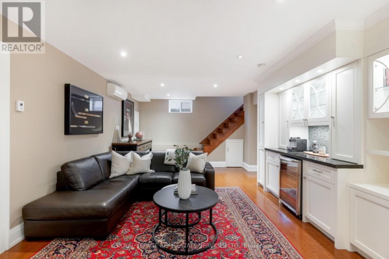 9 Kingsgarden Rd, Toronto, Ontario, Canada photo 28