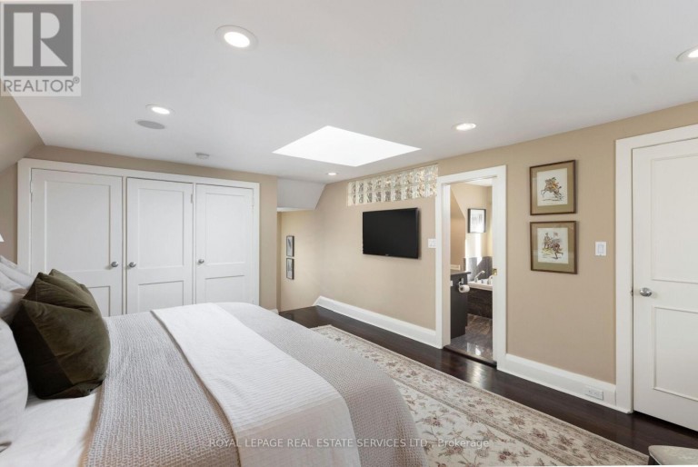 9 Kingsgarden Rd, Toronto, Ontario, Canada photo 14