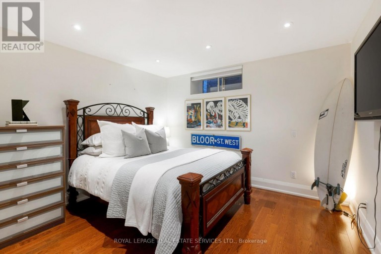 9 Kingsgarden Rd, Toronto, Ontario, Canada photo 29