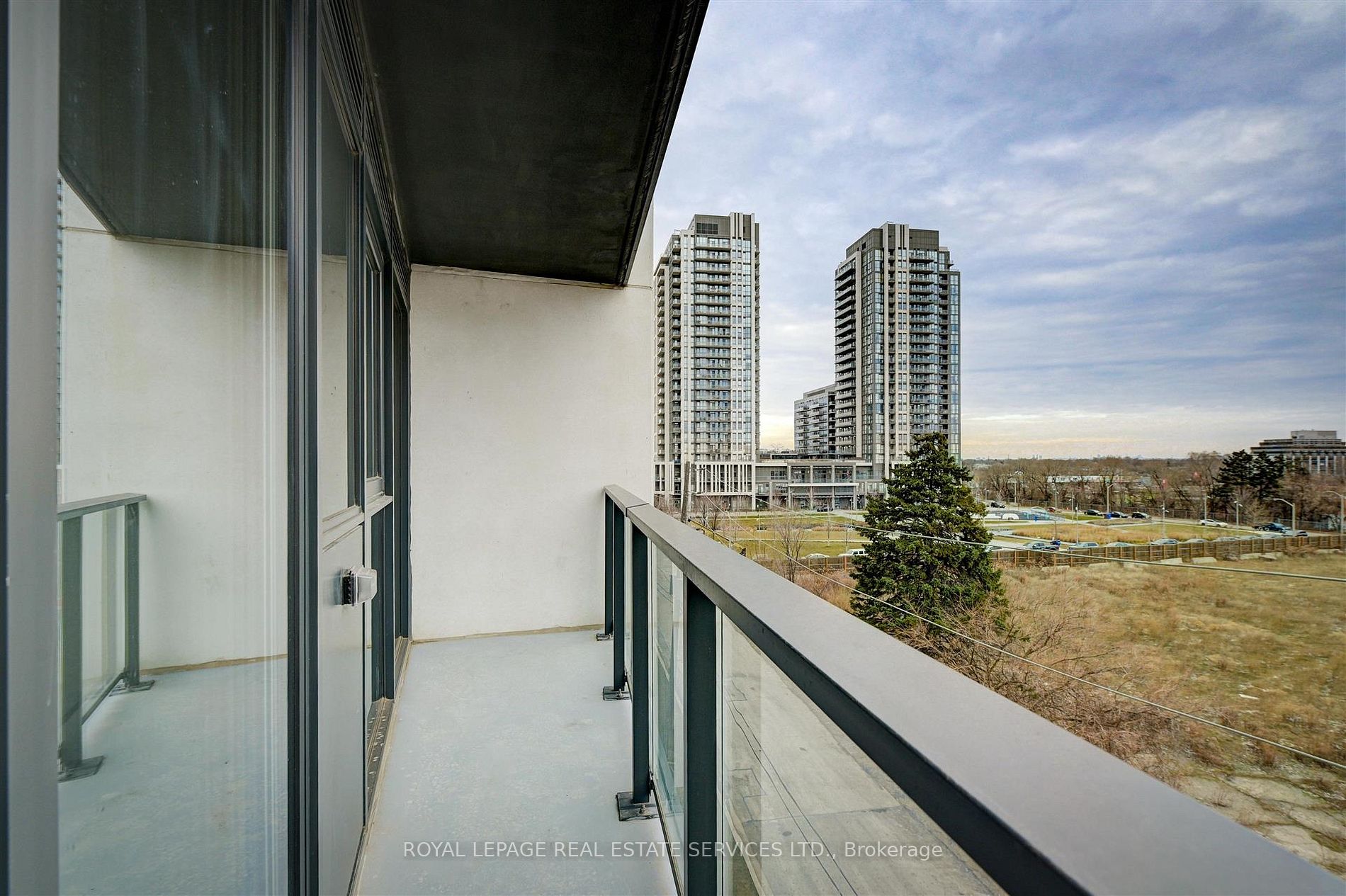 36 Zorra St, Toronto, Ontario, Canada photo 5
