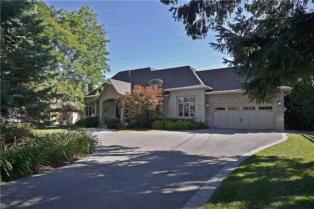 17 Lorraine Gdns, Toronto, Ontario, Canada