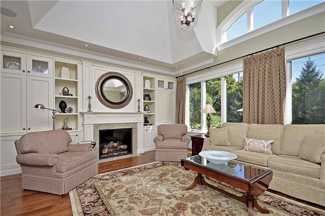 17 Lorraine Gdns, Toronto, Ontario, Canada