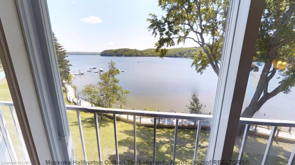 315 DEERHURST RESORT - BAYSHORE Drive, Huntsville Ontario, Canada