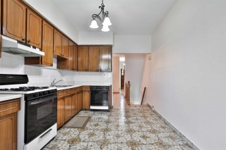 271 symington ave, Toronto Ontario, Canada