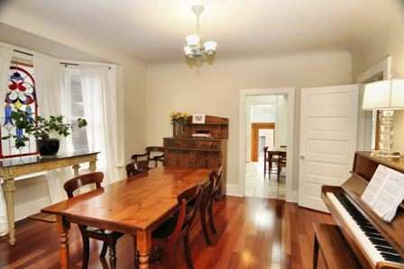 20 lynd ave, Toronto Ontario, Canada