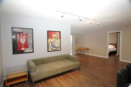 5233 dundas st w, Toronto Ontario, Canada