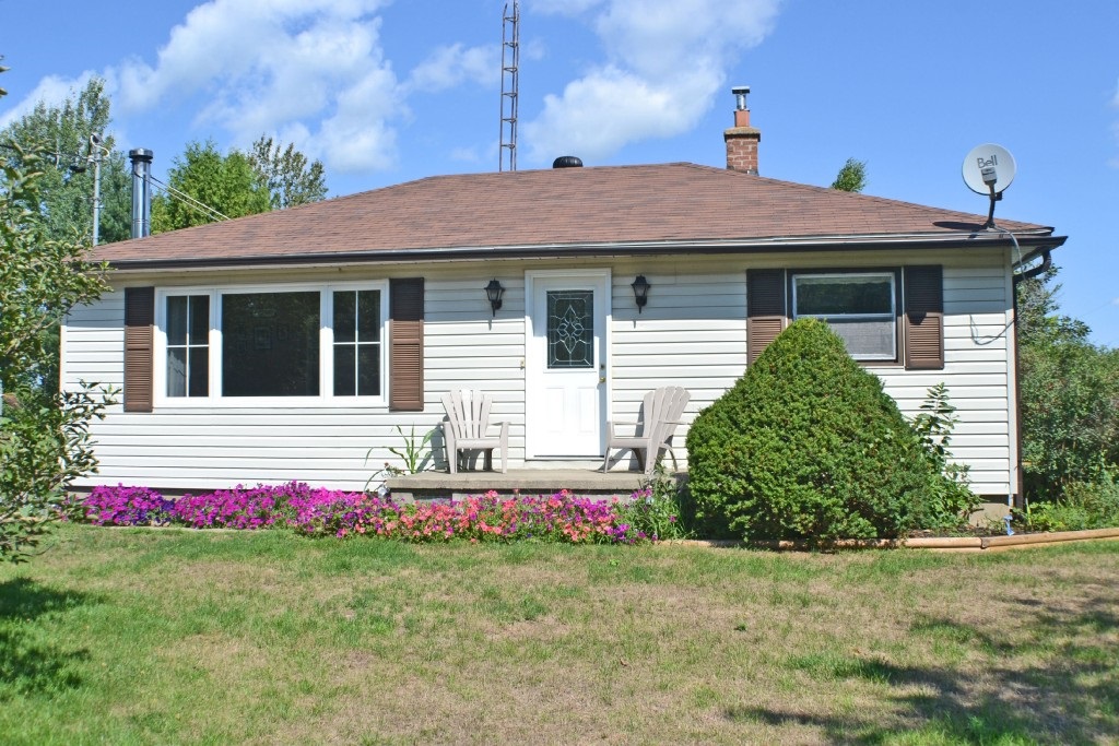 4502 Bellrock Road, South Frontenac Ontario, Canada