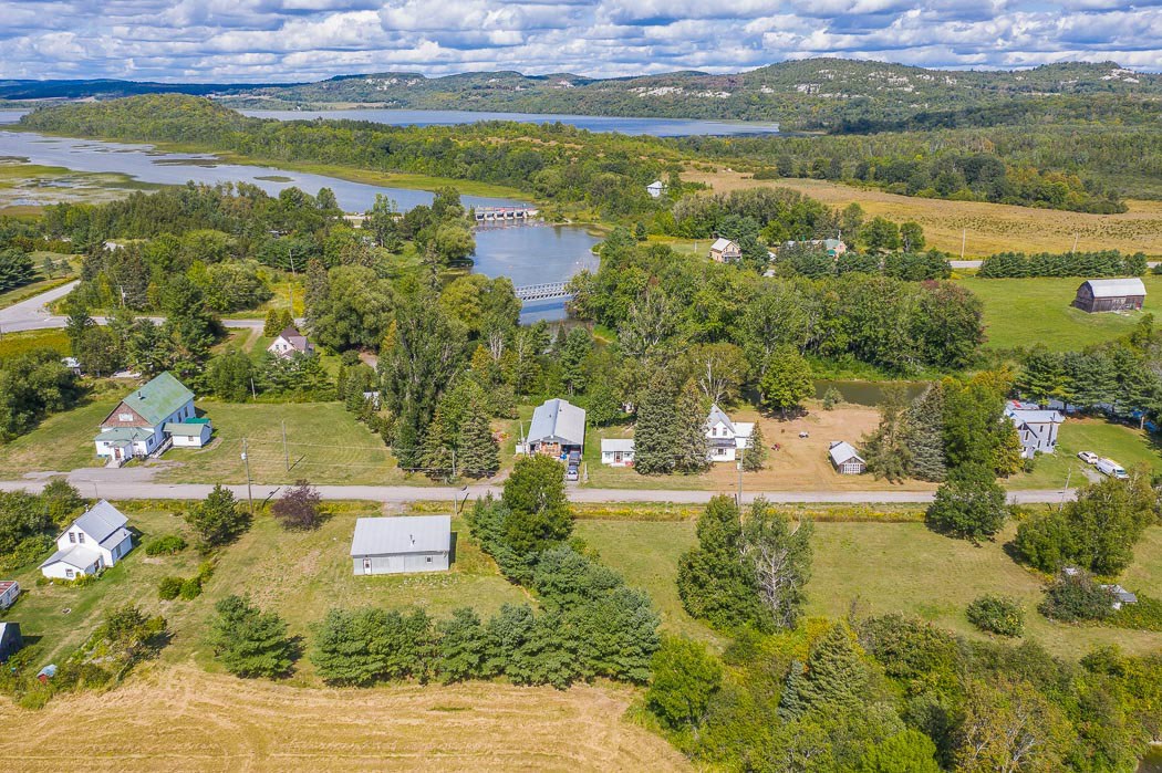 27 Hoath Street, Bruce Mines Ontario, Canada
