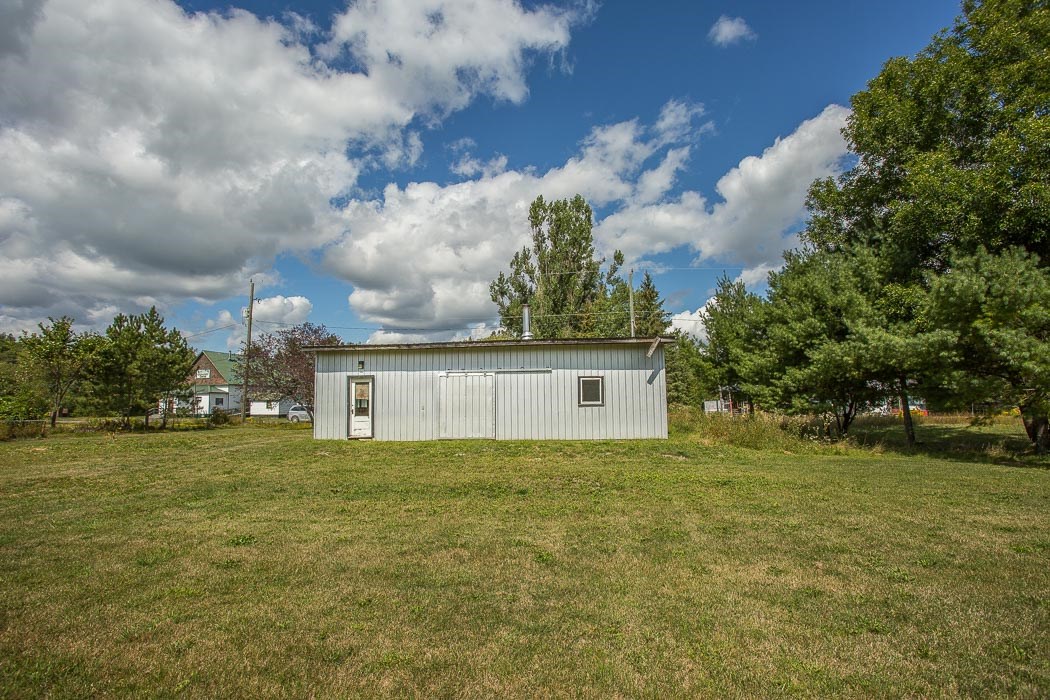27 Hoath Street, Bruce Mines Ontario, Canada