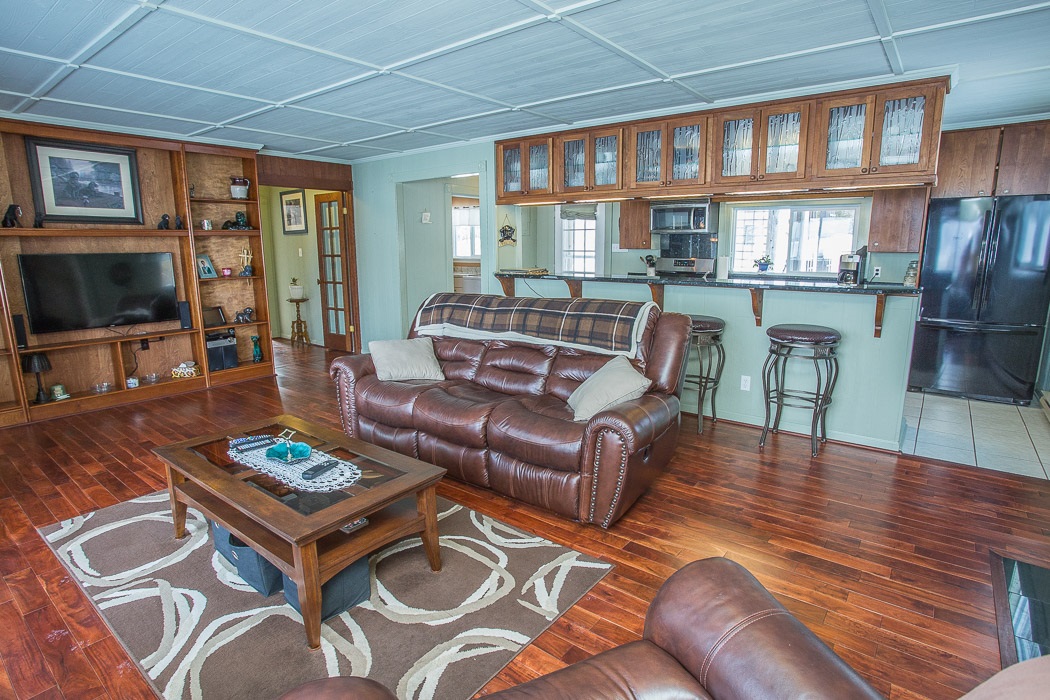 2644 Canoe Point Road, St. Joseph Island Ontario, Canada