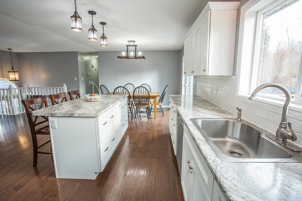 205 Pumpkin Point Road W, Echo Bay Ontario, Canada