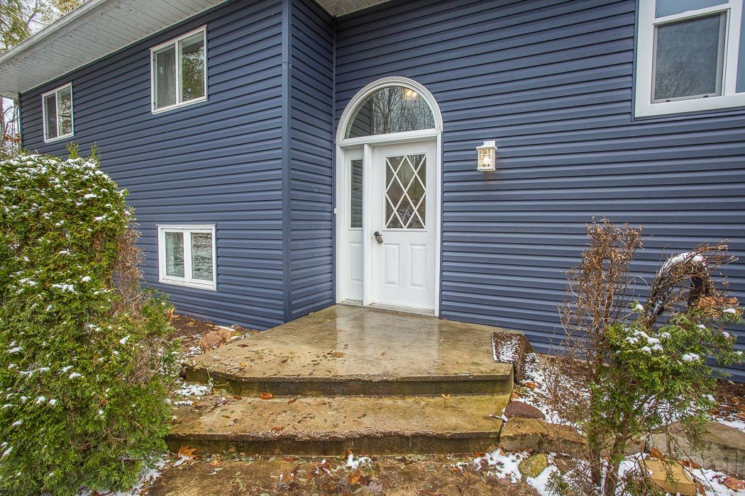 205 Pumpkin Point Road W, Echo Bay Ontario, Canada