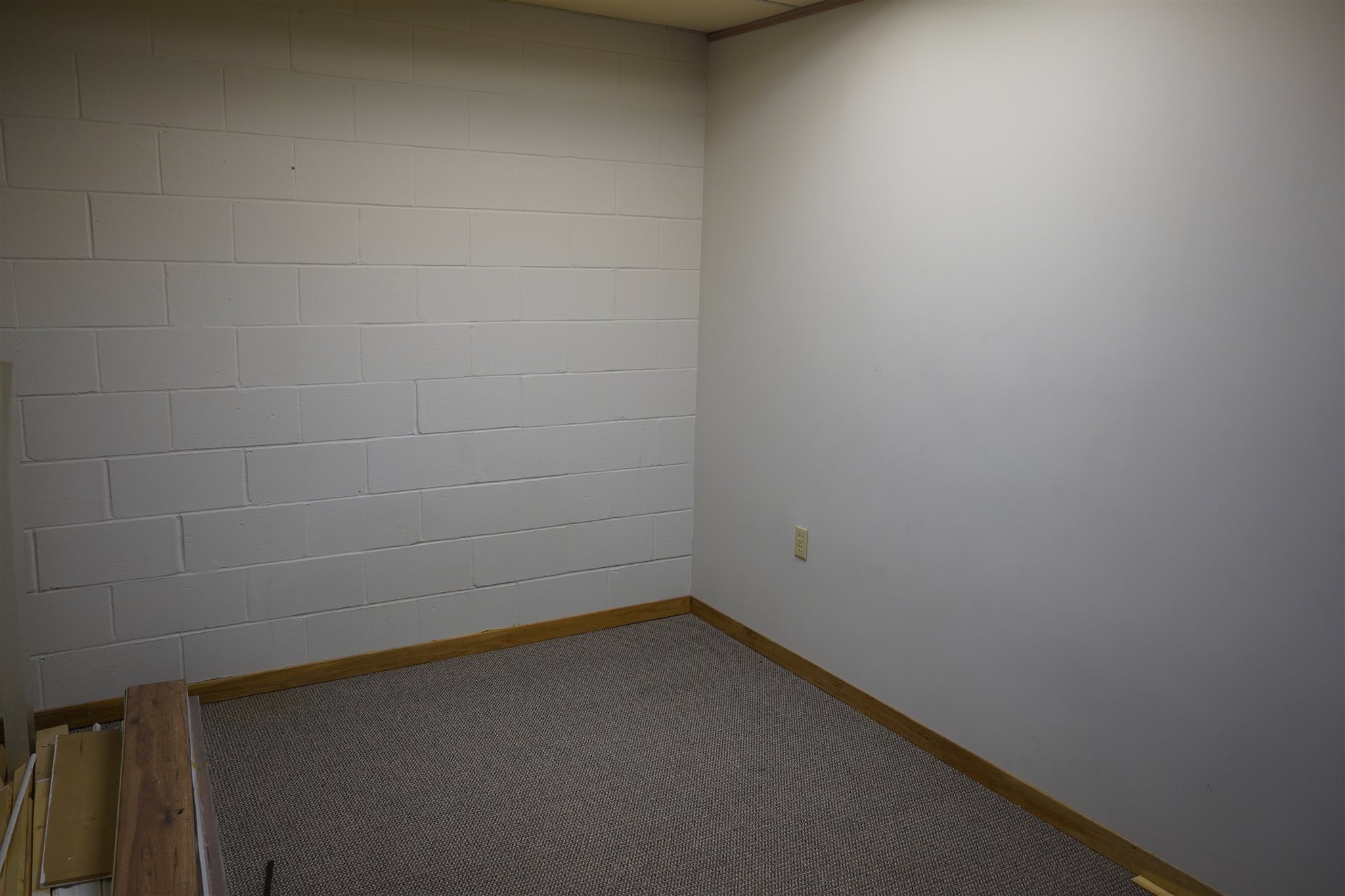 Unit# 12 1786 Bath Road, Kingston, Ontario, Canada