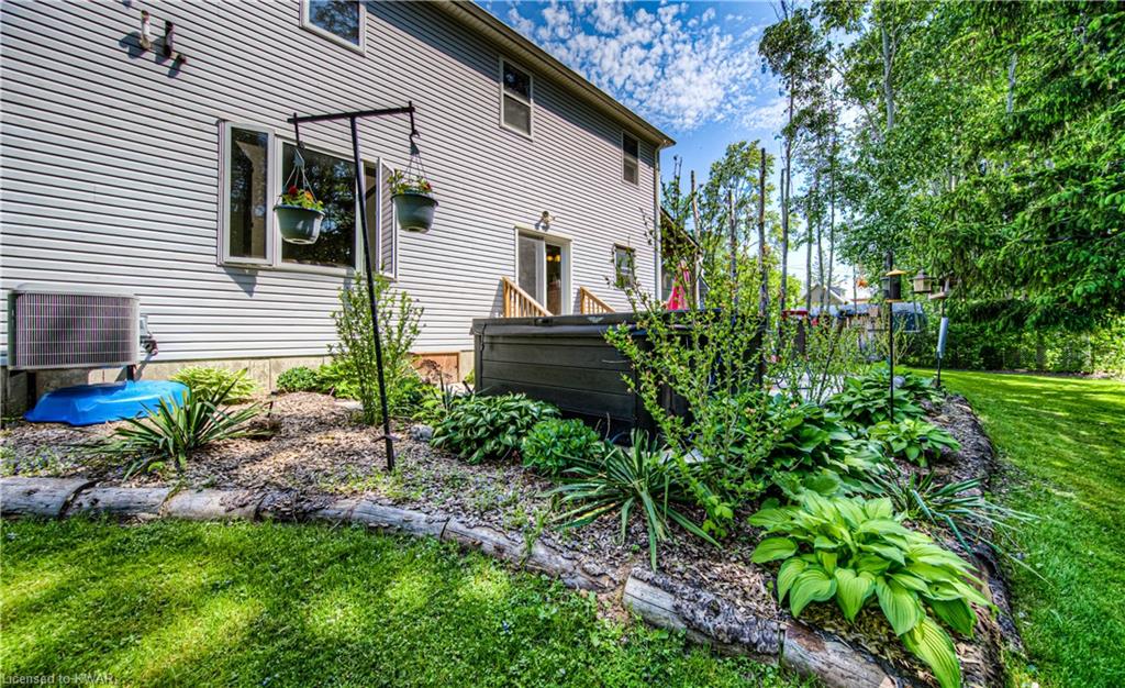 1469 BRIDGE Street, New Dundee, Ontario, Canada