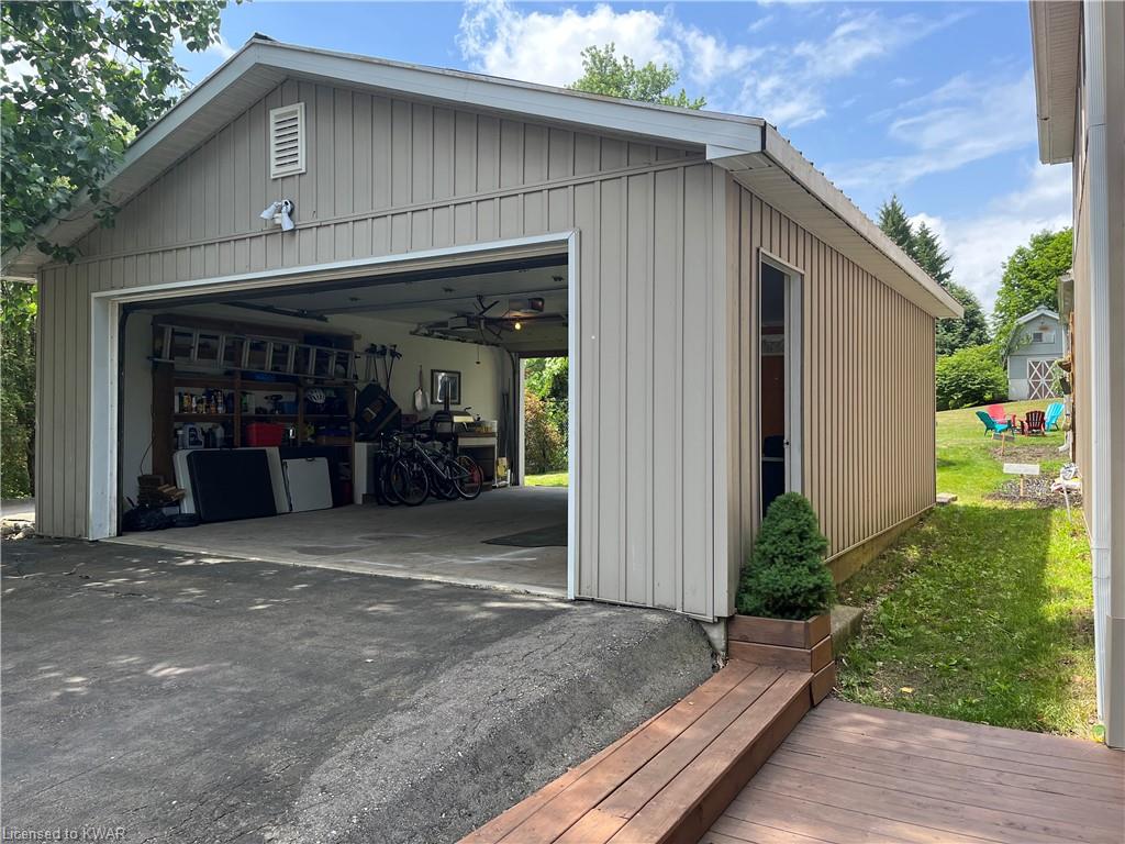 1092 QUEEN Street, New Dundee, Ontario, Canada