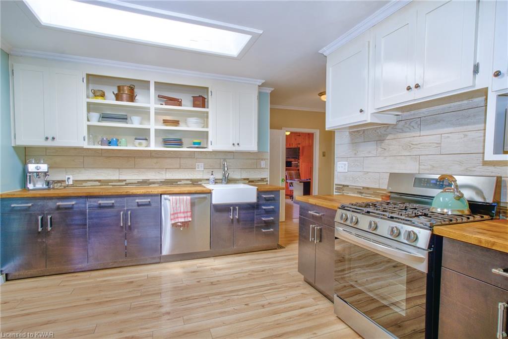 1092 QUEEN Street, New Dundee, Ontario, Canada
