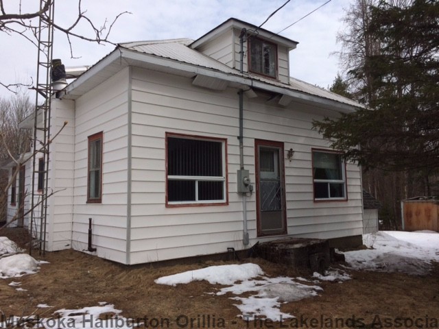2650 Ahmic Lake Rd, Magnetawan Ontario, Canada